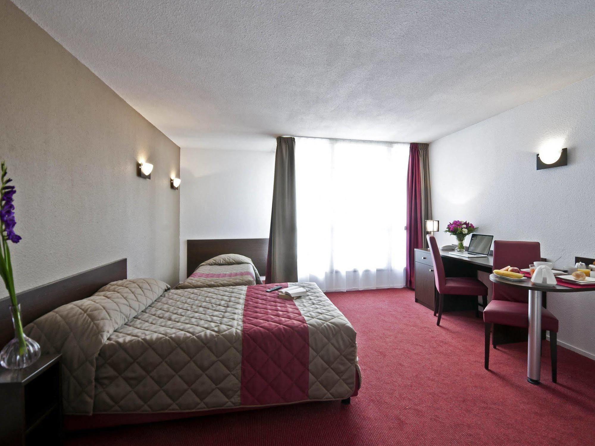 Aparthotel Adagio Access Paris Vanves - Porte De Versailles Bagian luar foto